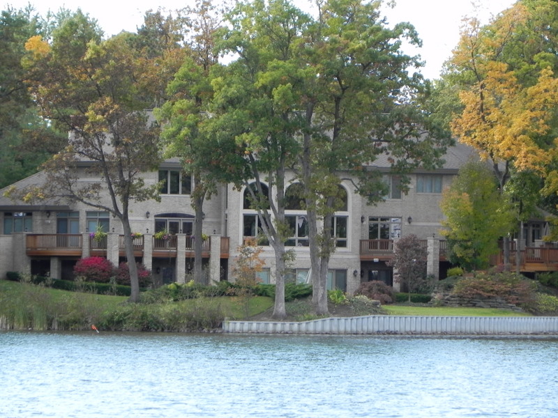 LOTUS LAKE WATERFORD TOWNSHIP MICH